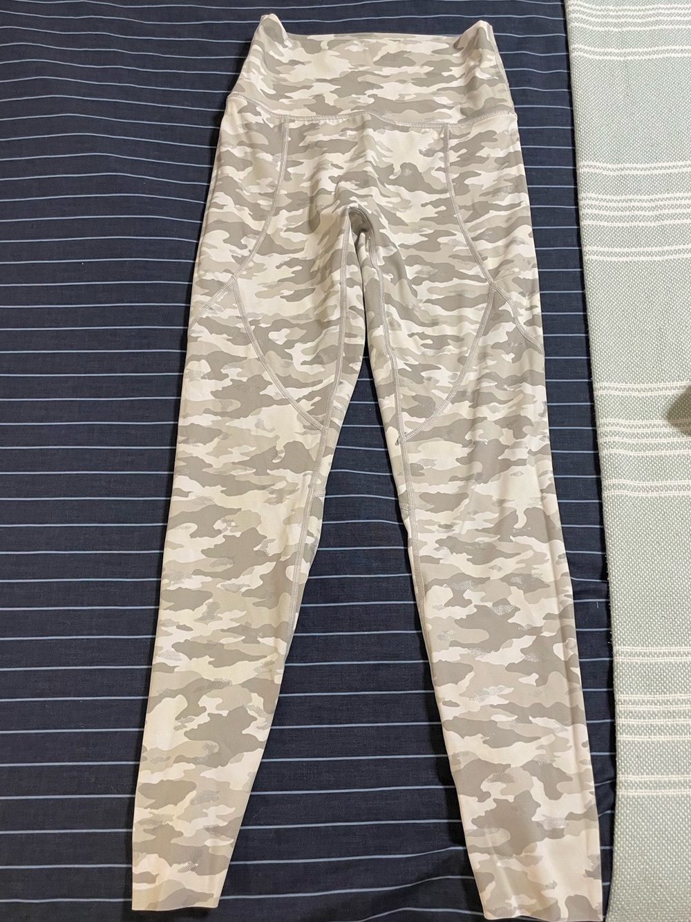 aerie Neutral Camo High-Rise Leggings in Tan and Cream